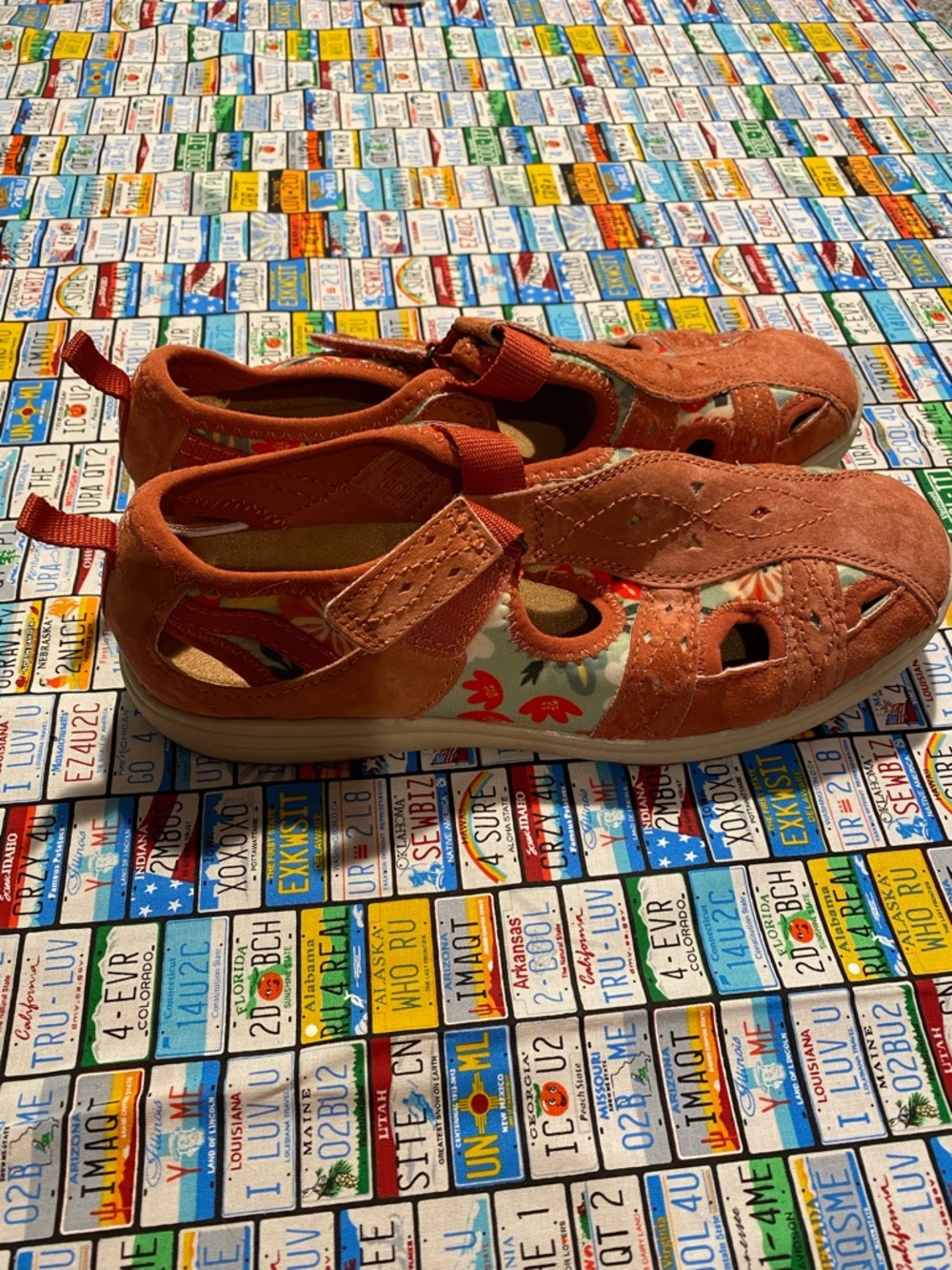 EARTH ORIGINS WALKING GARDEN FLOWERS COMFORT FISHERMAN SANDAL Size 9.5M , 11M